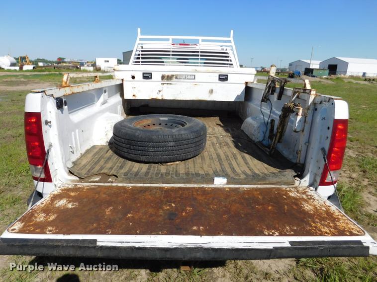 image for item DB9495 2009 GMC Sierra 2500HD pickup truck