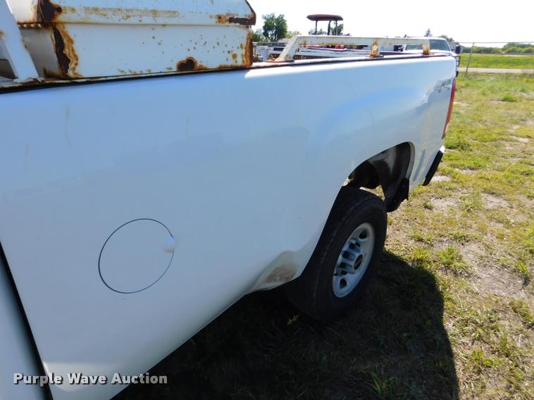 image for item DB9495 2009 GMC Sierra 2500HD pickup truck