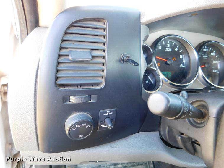 image for item DB9496 2009 GMC Sierra 2500HD pickup truck