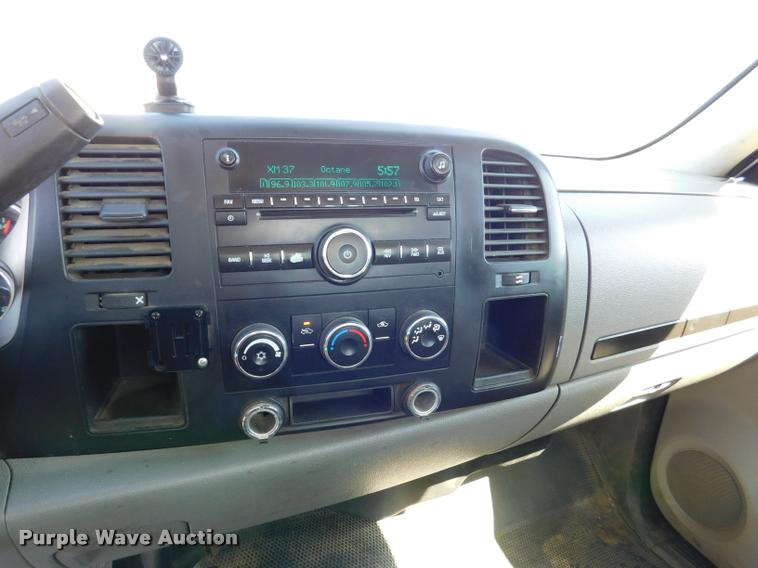 image for item DB9496 2009 GMC Sierra 2500HD pickup truck