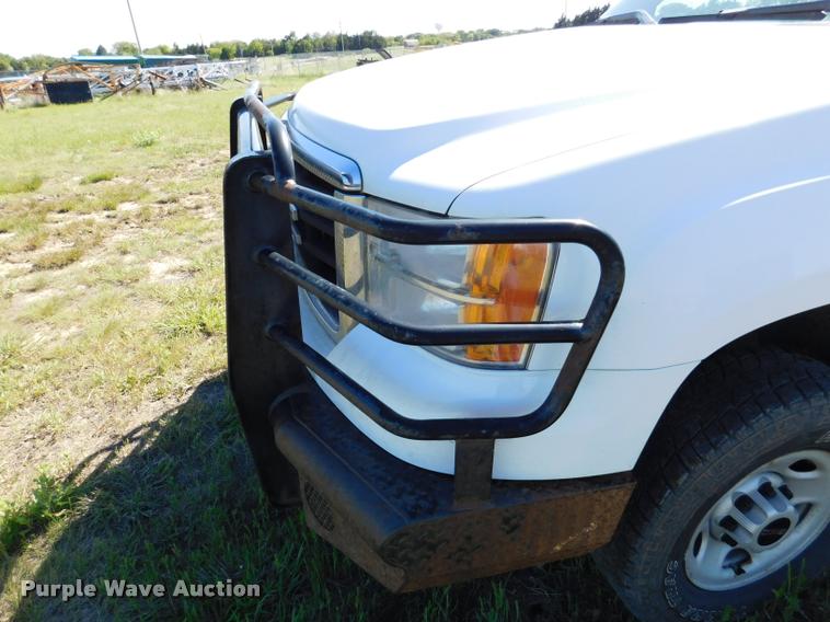 image for item DB9496 2009 GMC Sierra 2500HD pickup truck