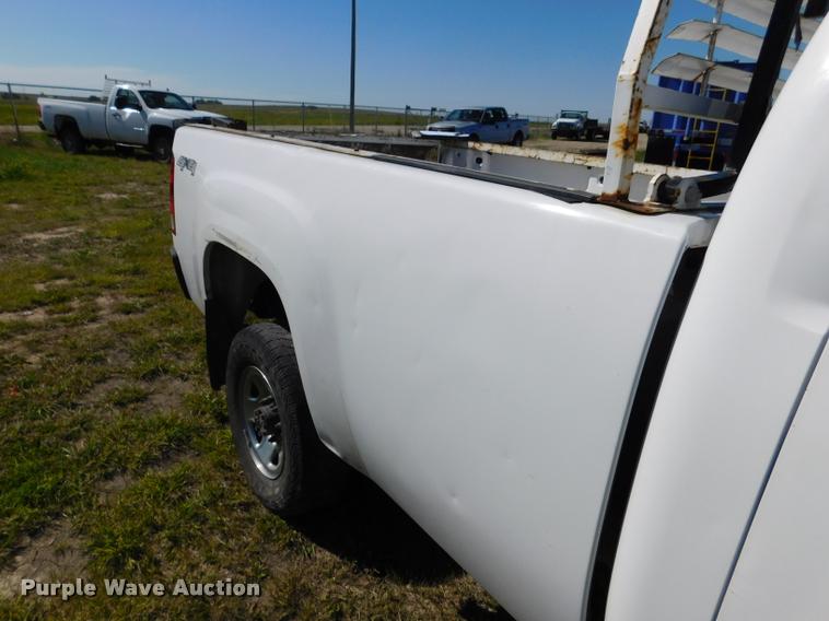 image for item DB9496 2009 GMC Sierra 2500HD pickup truck