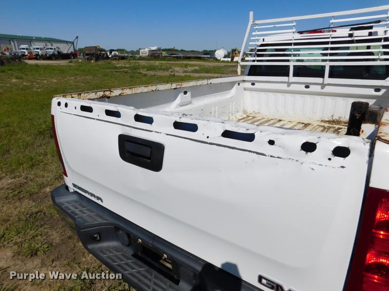 image for item DB9496 2009 GMC Sierra 2500HD pickup truck