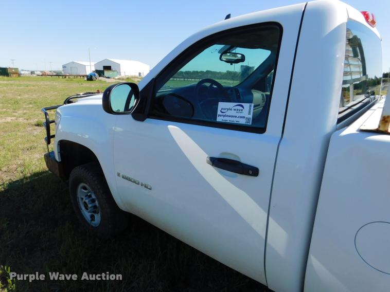 image for item DB9496 2009 GMC Sierra 2500HD pickup truck