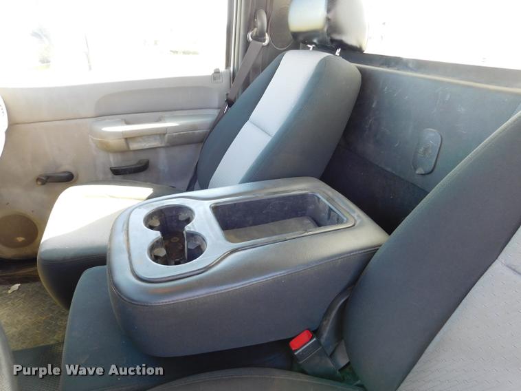 image for item DB9497 2008 Chevrolet Silverado 2500HD pickup truck