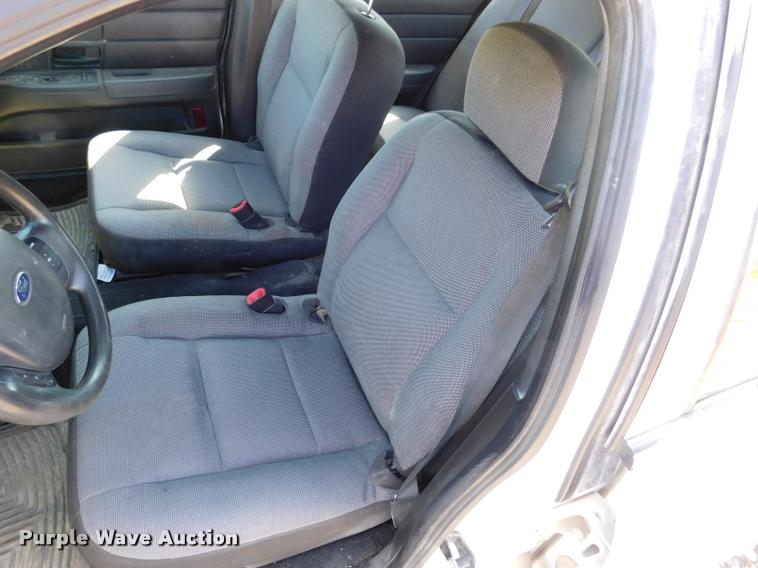 image for item DB9498 2009 Ford Crown Victoria Police Interceptor