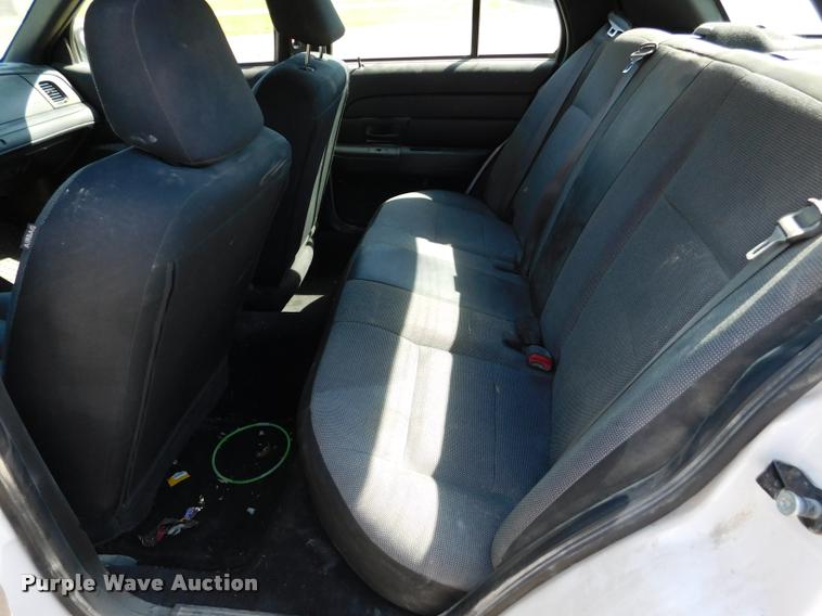 image for item DB9498 2009 Ford Crown Victoria Police Interceptor