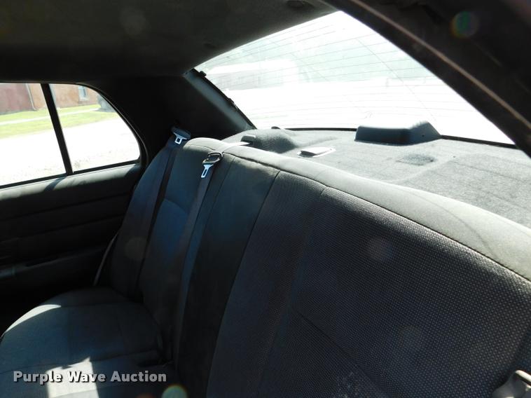 image for item DB9498 2009 Ford Crown Victoria Police Interceptor