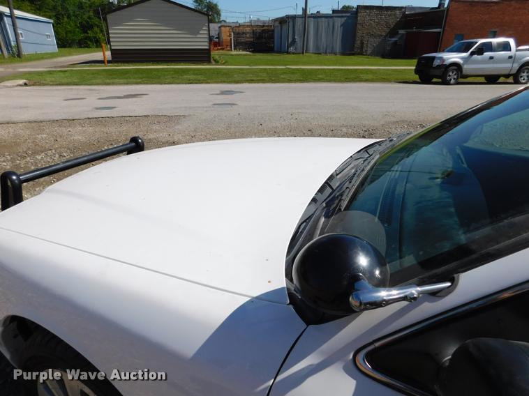 image for item DB9498 2009 Ford Crown Victoria Police Interceptor