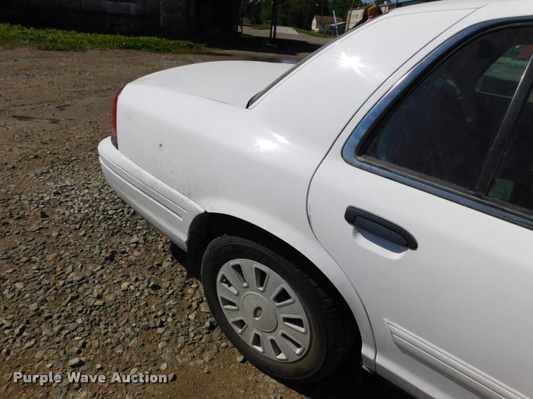 image for item DB9498 2009 Ford Crown Victoria Police Interceptor