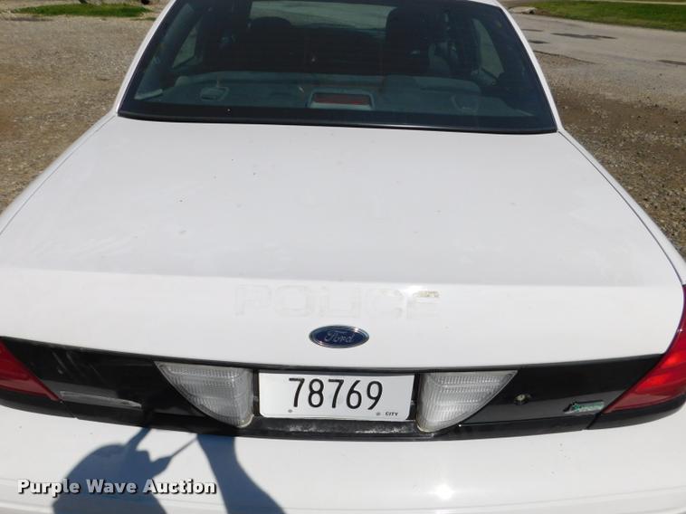 image for item DB9498 2009 Ford Crown Victoria Police Interceptor