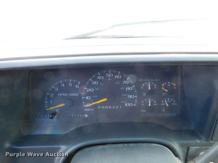 image for item DB9499 1998 GMC Sierra 1500 SL Ext. Cab pickup truck