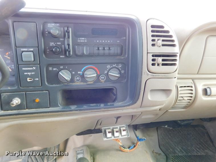 image for item DB9499 1998 GMC Sierra 1500 SL Ext. Cab pickup truck