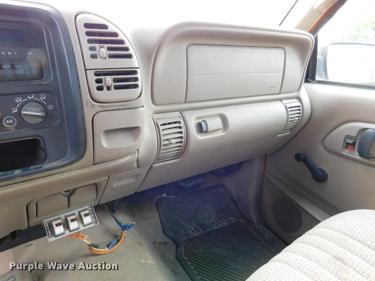 image for item DB9499 1998 GMC Sierra 1500 SL Ext. Cab pickup truck