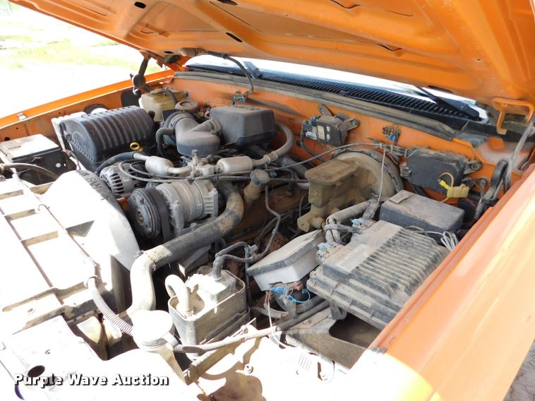 image for item DB9499 1998 GMC Sierra 1500 SL Ext. Cab pickup truck