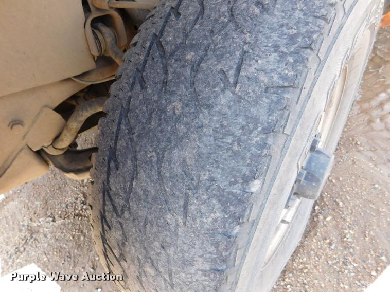 image for item DB9499 1998 GMC Sierra 1500 SL Ext. Cab pickup truck