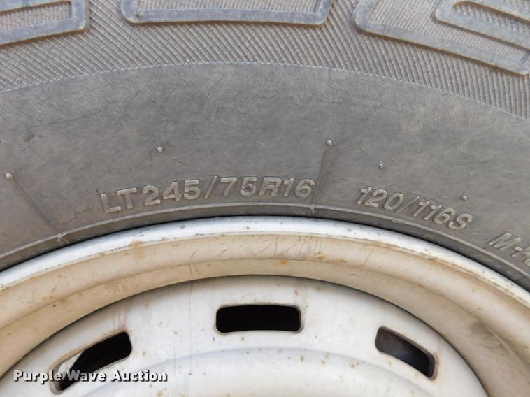 image for item DB9499 1998 GMC Sierra 1500 SL Ext. Cab pickup truck