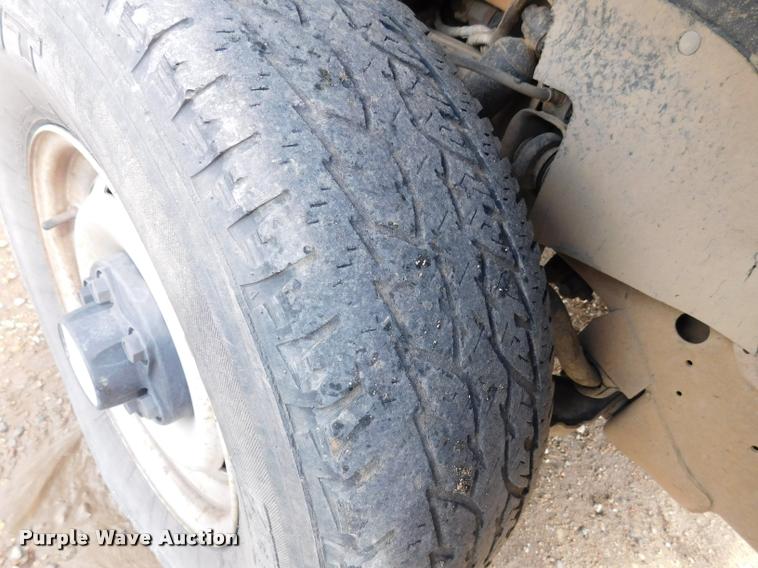 image for item DB9499 1998 GMC Sierra 1500 SL Ext. Cab pickup truck