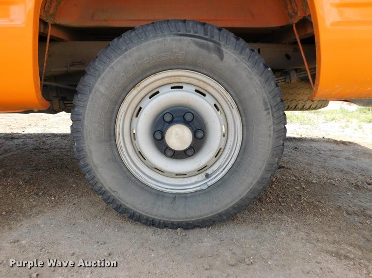 image for item DB9499 1998 GMC Sierra 1500 SL Ext. Cab pickup truck