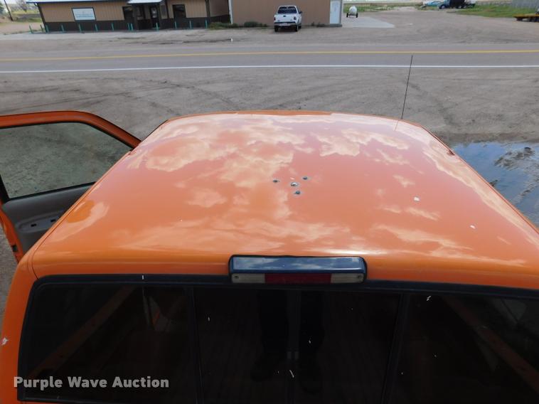 image for item DB9499 1998 GMC Sierra 1500 SL Ext. Cab pickup truck