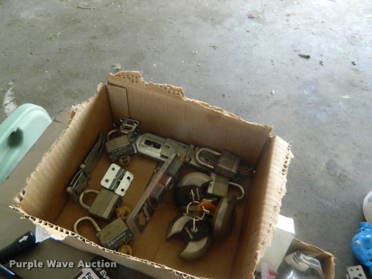 image for item DB9807 Tools