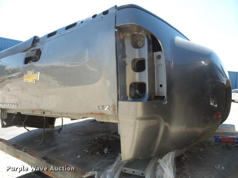 image for item DC9242 (2) Chevrolet Silverado 3500 pickup truck beds