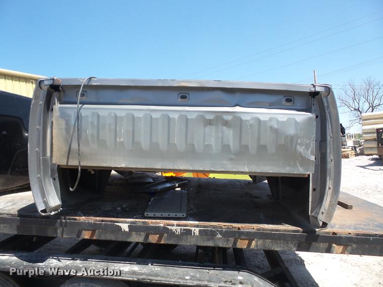 image for item DC9242 (2) Chevrolet Silverado 3500 pickup truck beds