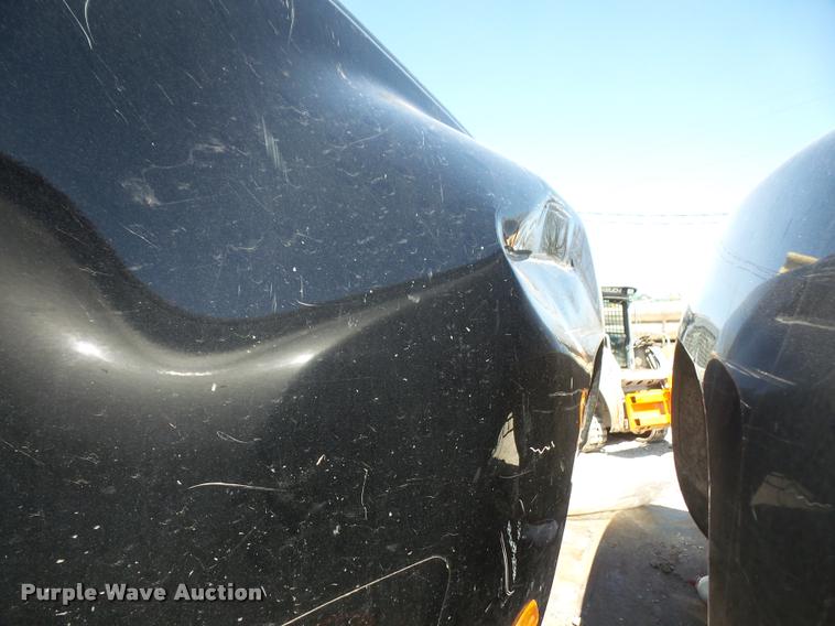 image for item DC9242 (2) Chevrolet Silverado 3500 pickup truck beds