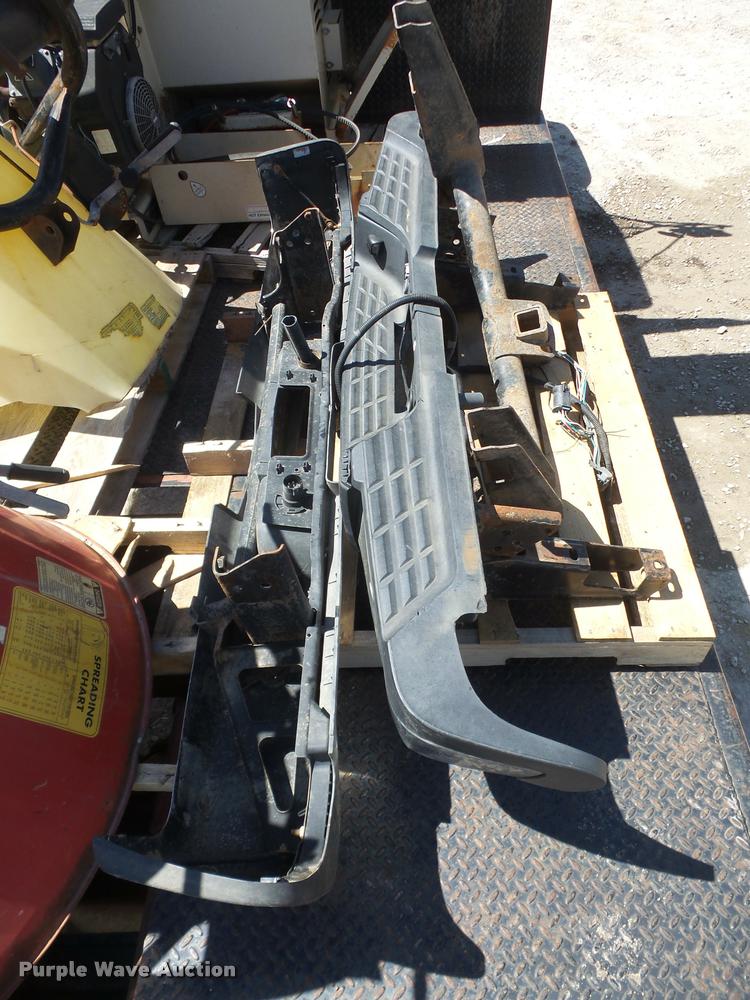 image for item DC9242 (2) Chevrolet Silverado 3500 pickup truck beds