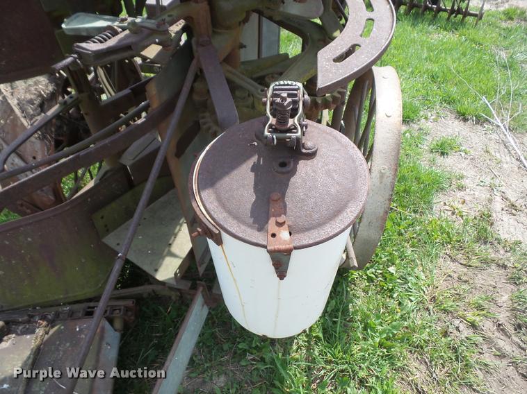 image for item DC9252 Corn binder