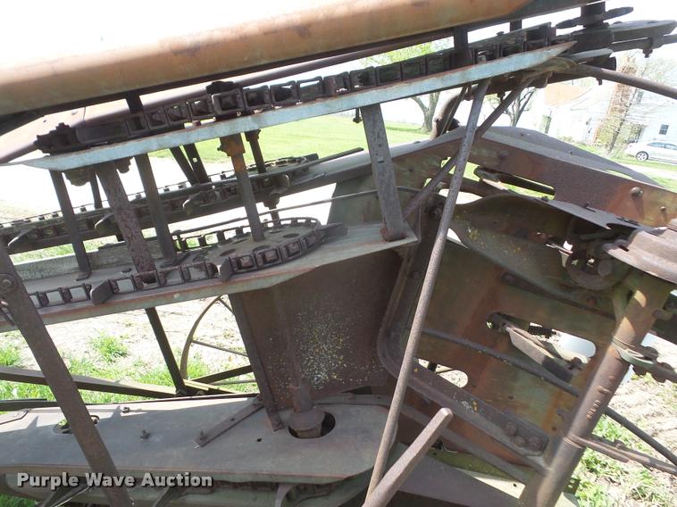 image for item DC9252 Corn binder