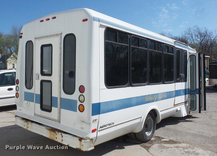 image for item DD9262 2001 Chevrolet Express G3500 shuttle bus