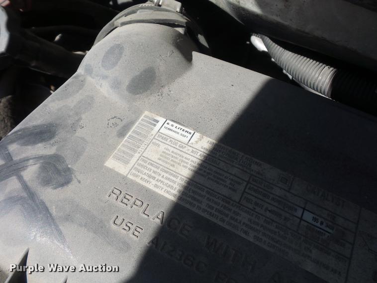 image for item DD9262 2001 Chevrolet Express G3500 shuttle bus