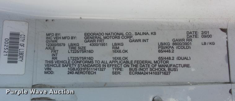 image for item DD9262 2001 Chevrolet Express G3500 shuttle bus