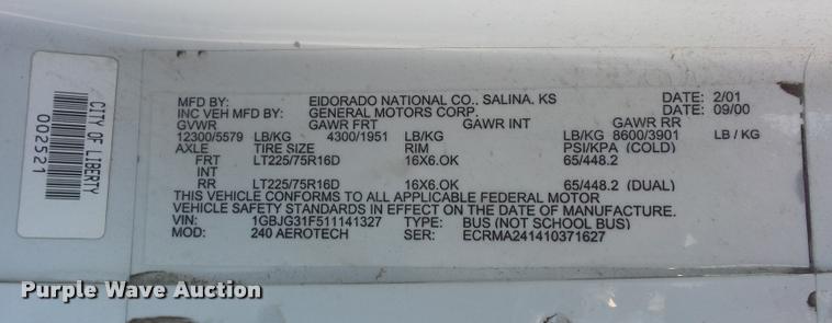 image for item DD9262 2001 Chevrolet Express G3500 shuttle bus