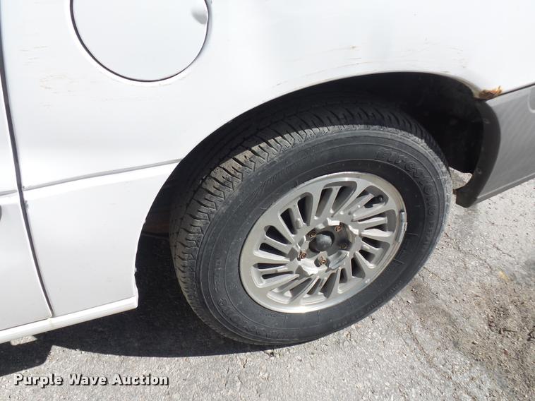 image for item DD9263 1999 Ford Windstar van