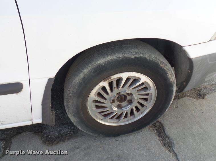 image for item DD9263 1999 Ford Windstar van