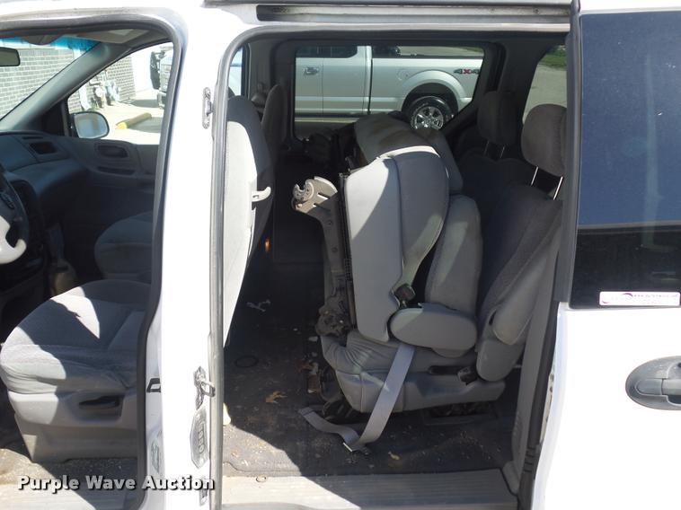 image for item DD9263 1999 Ford Windstar van