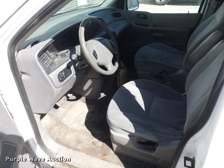 image for item DD9263 1999 Ford Windstar van