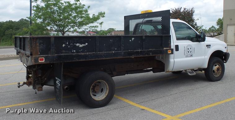 image for item DD9494 2002 Ford F350 Super Duty dump bed pickup truck