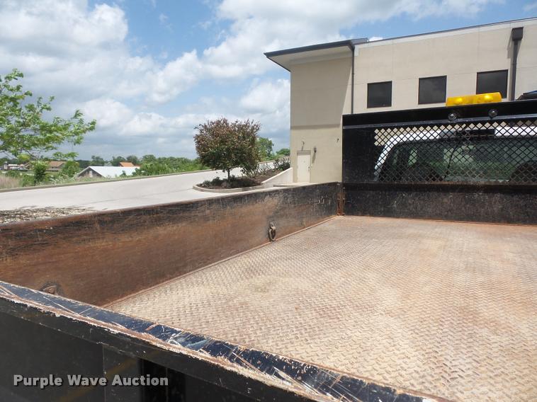 image for item DD9494 2002 Ford F350 Super Duty dump bed pickup truck