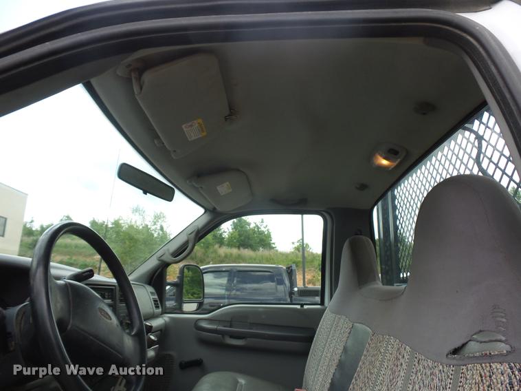 image for item DD9494 2002 Ford F350 Super Duty dump bed pickup truck