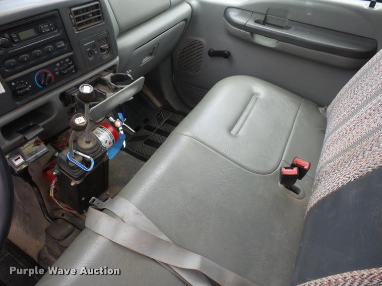 image for item DD9494 2002 Ford F350 Super Duty dump bed pickup truck