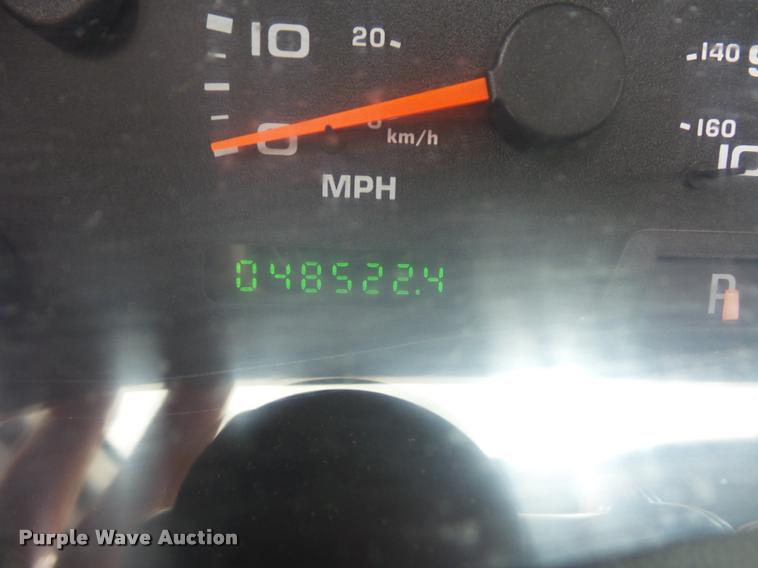 image for item DD9494 2002 Ford F350 Super Duty dump bed pickup truck