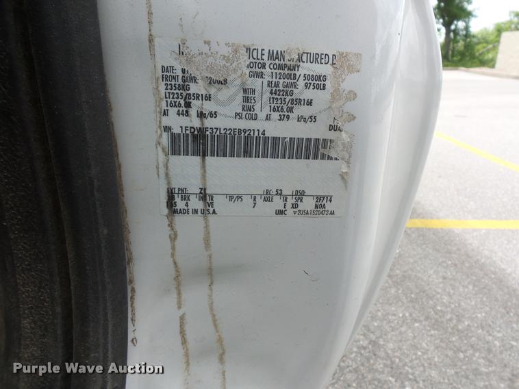 image for item DD9494 2002 Ford F350 Super Duty dump bed pickup truck