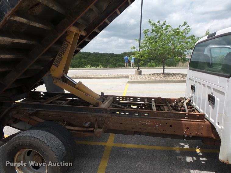 image for item DD9494 2002 Ford F350 Super Duty dump bed pickup truck