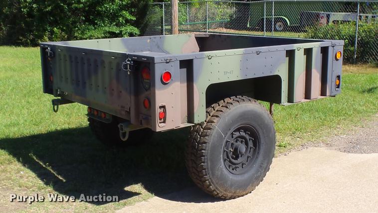 image for item DE9617 2013 U.S. Military M-1102 utility trailer