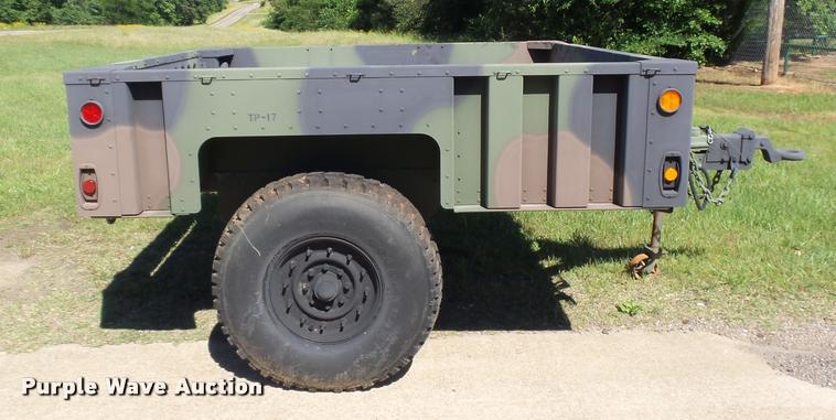 image for item DE9617 2013 U.S. Military M-1102 utility trailer