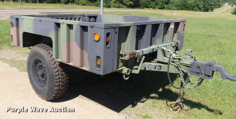 image for item DE9617 2013 U.S. Military M-1102 utility trailer