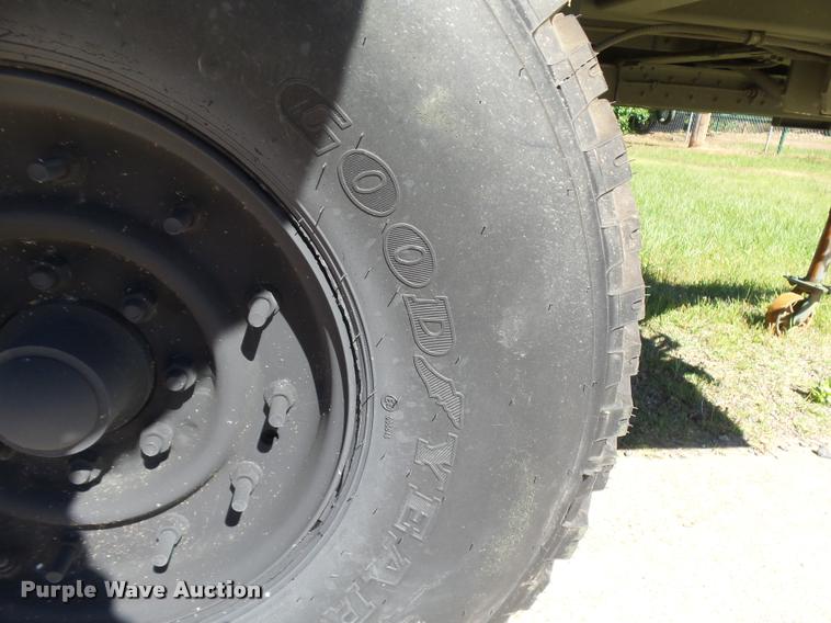 image for item DE9617 2013 U.S. Military M-1102 utility trailer